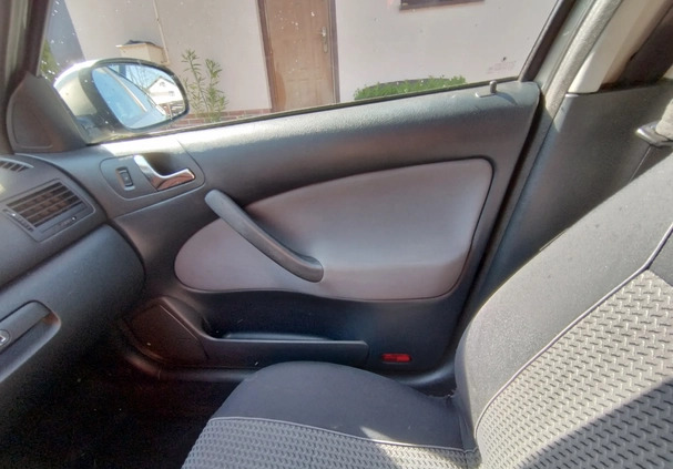 Skoda Octavia cena 23300 przebieg: 167480, rok produkcji 2010 z Wisła małe 232